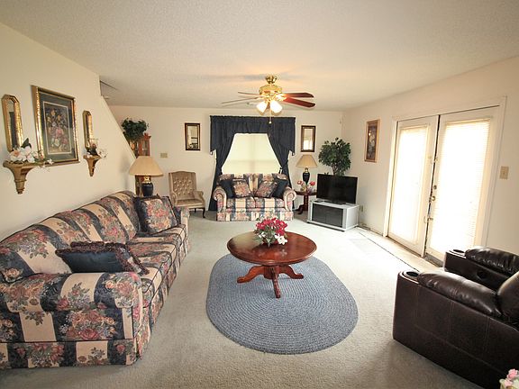 4th image of 4714 Nowland Ave