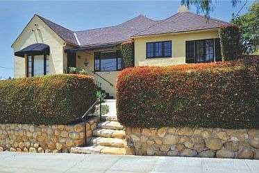 1st image of 16 W Los Olivos St