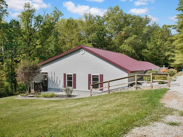7730 46th Hwy, Nashville, IN 47448