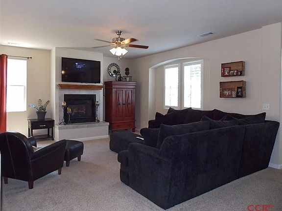 2nd image of 421 Montebello Oaks Dr