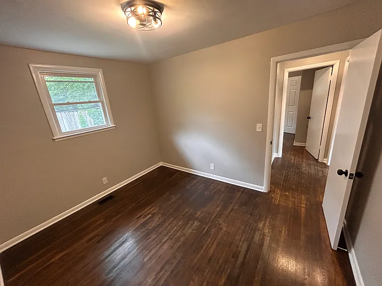 1205 Cline Ave #B — Photo 6