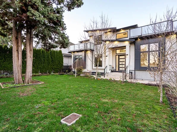 14517 72nd Ave, Surrey, BC V3S 2E6