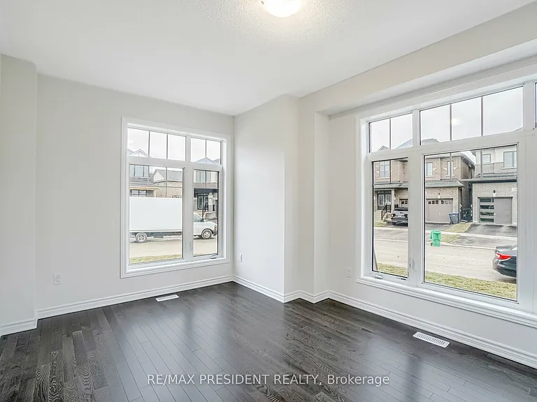 17 Spinland St — Photo 18