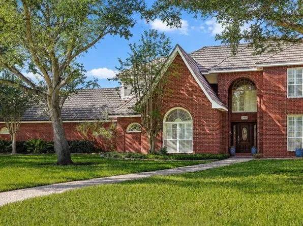 2405 El Encino Dr, Mission, TX 78573