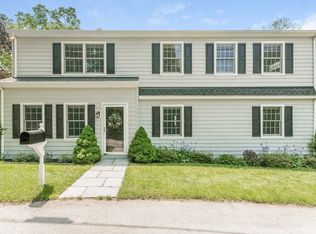 5 Jackson Pl, Darien, CT 06820