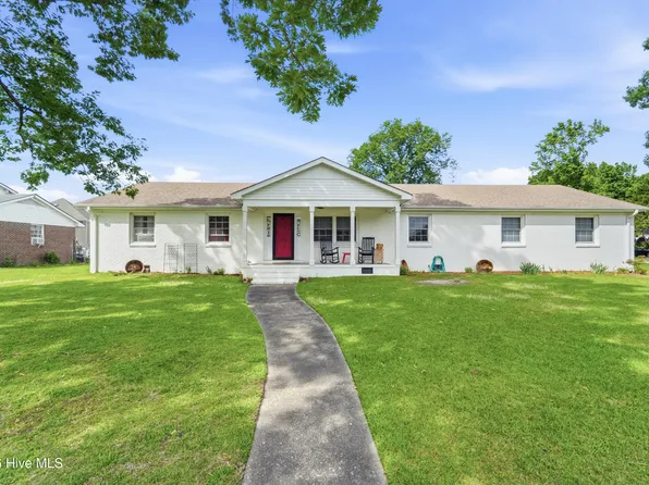 301 King Richard Court, Jacksonville, NC 28546