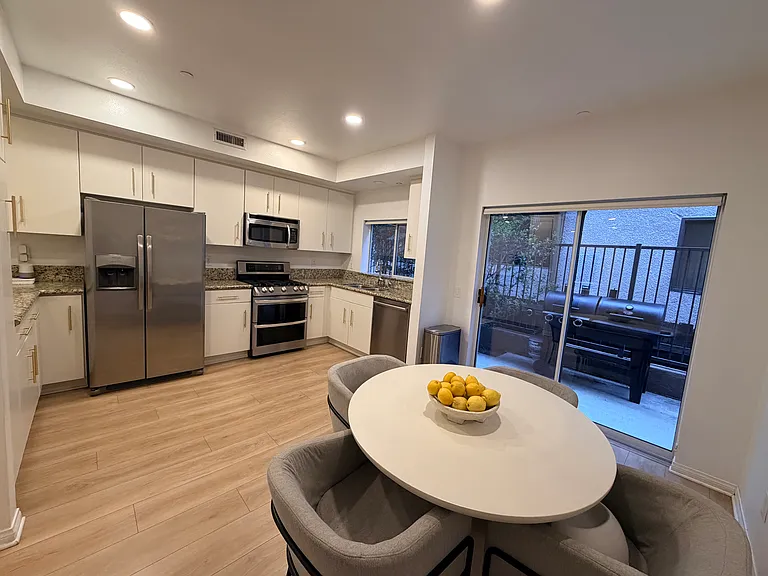 10918 Morrison St #3 — Photo 7
