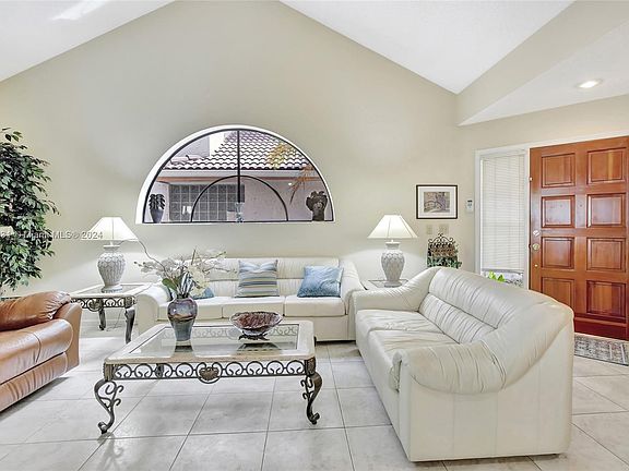 5th image of 9521 NW 18th Pl