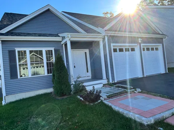 181 Crownshield Ave #C, Uxbridge, MA 01569