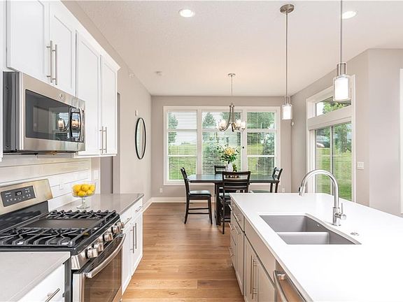 4th image of 6215 Waterford Ct