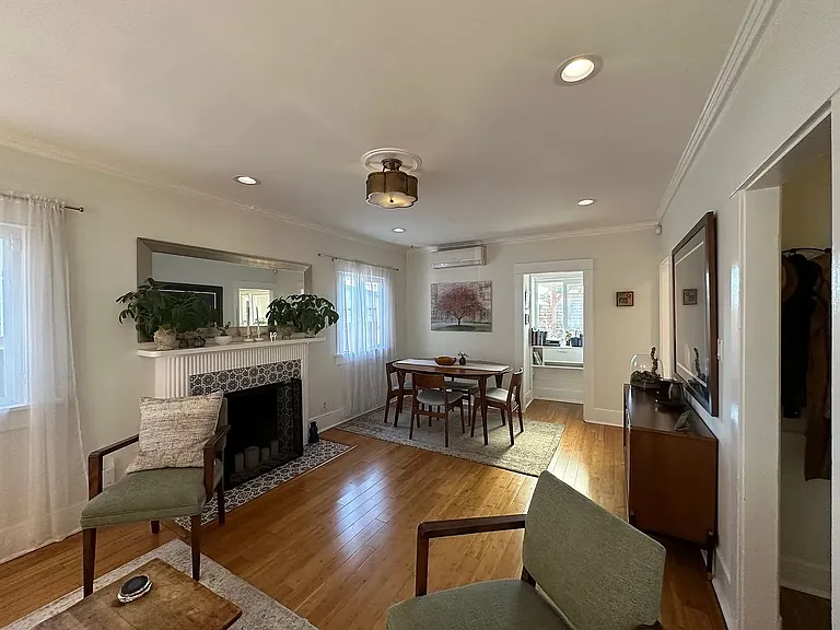 4956 Clinton St — Photo 13