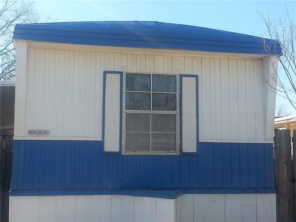 1st image of 124 Karen Ln