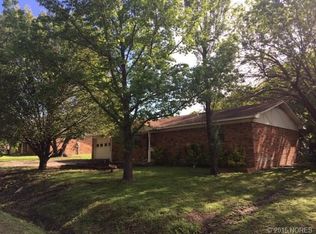 1704 Bois D Arc, Ada, OK 74820