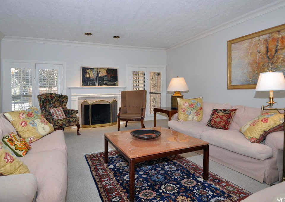 1st image of 833 N Grandridge Dr E