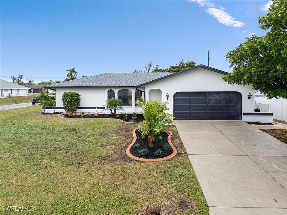 1st image of 430 SE 21st St