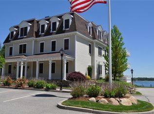 3958 Post Rd, Warwick, RI 02886