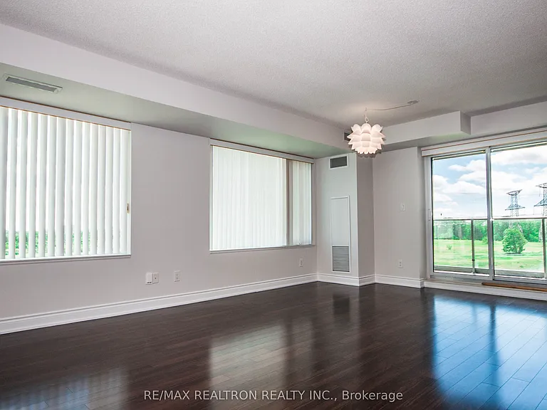 253 S Park Rd #702 — Photo 18