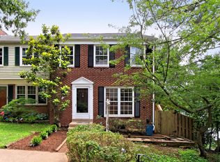 5420 Midship Ct, Burke, VA 22015