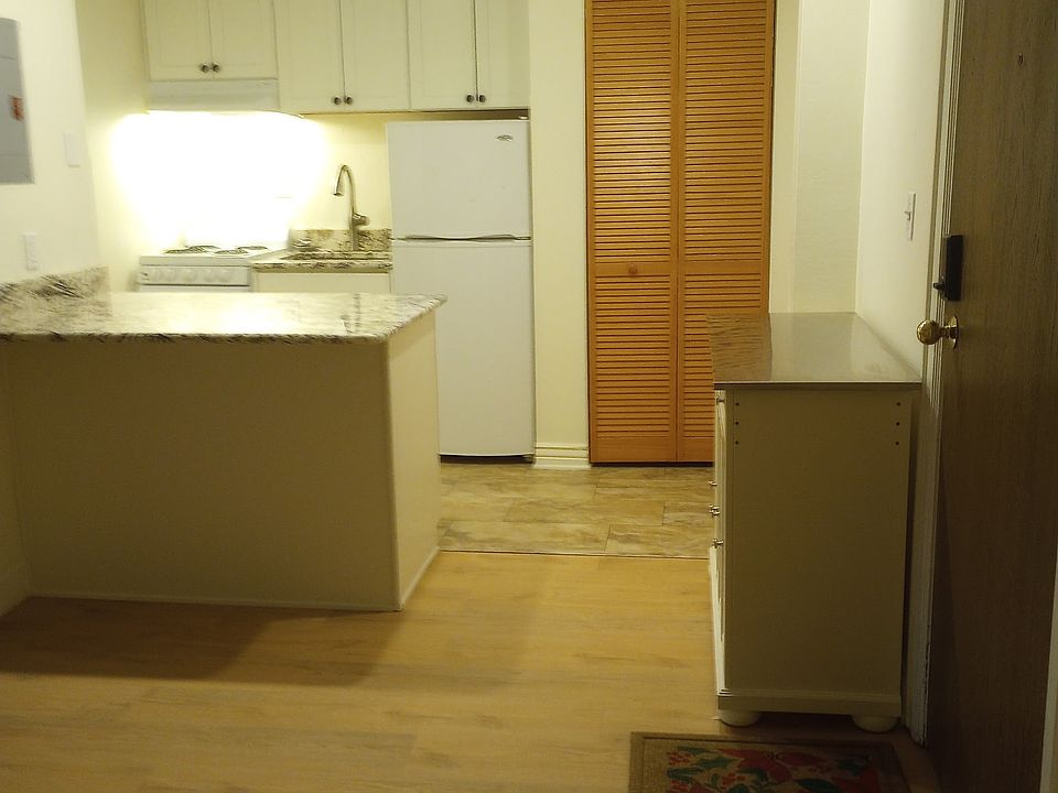 1st image of 2101 S Josephine St APT 208