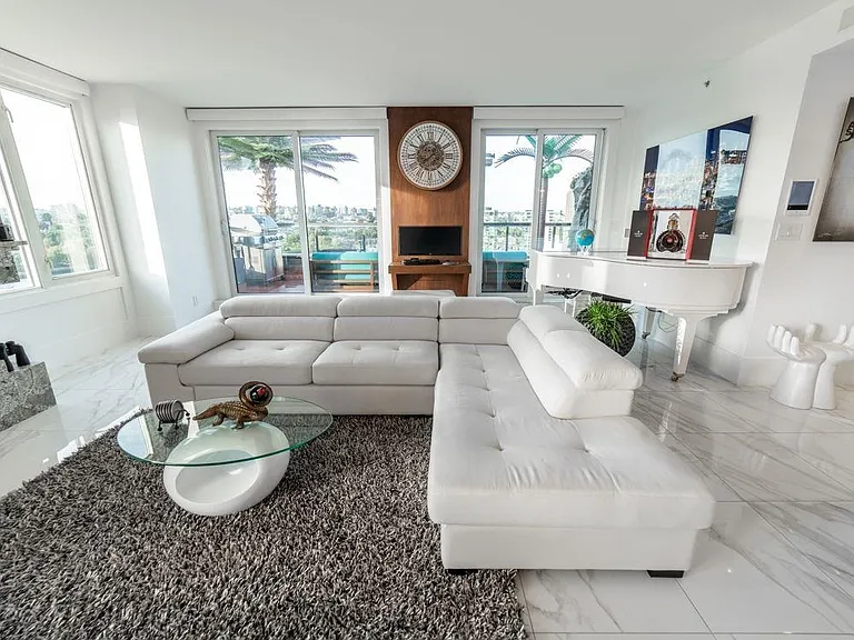 199 Drake St #PENTHOUSE — Photo 3