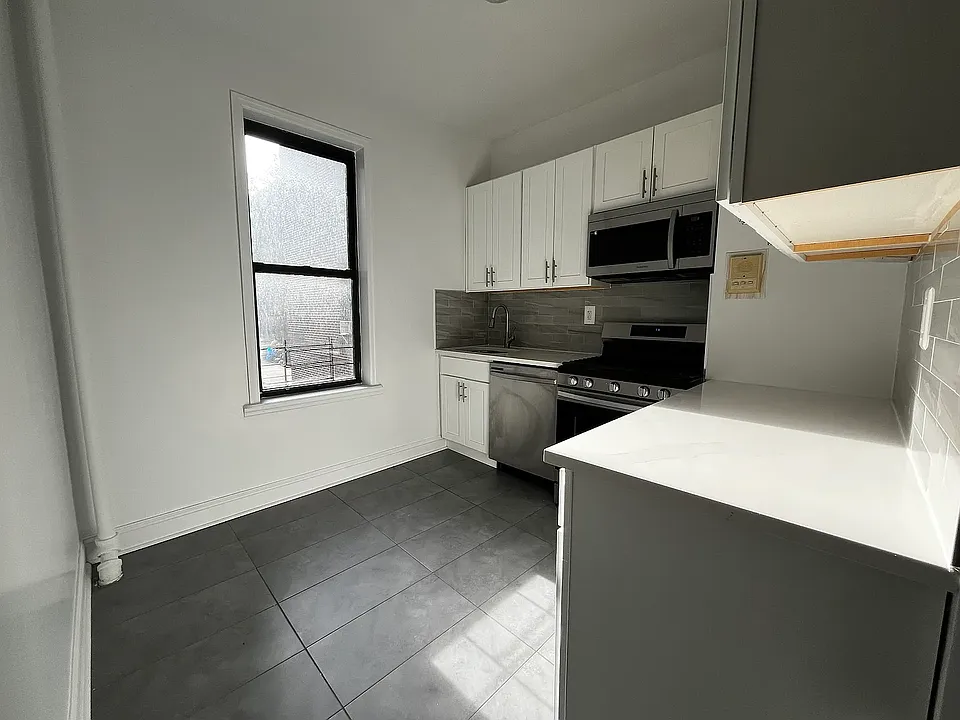 83-83 118th St #4D