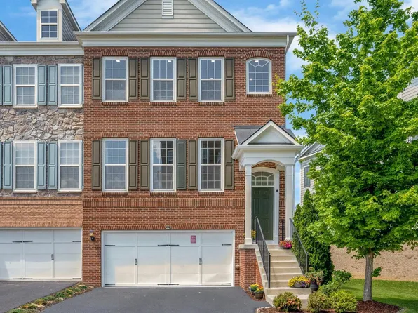 20721 Erskine Ter, Ashburn, VA 20147
