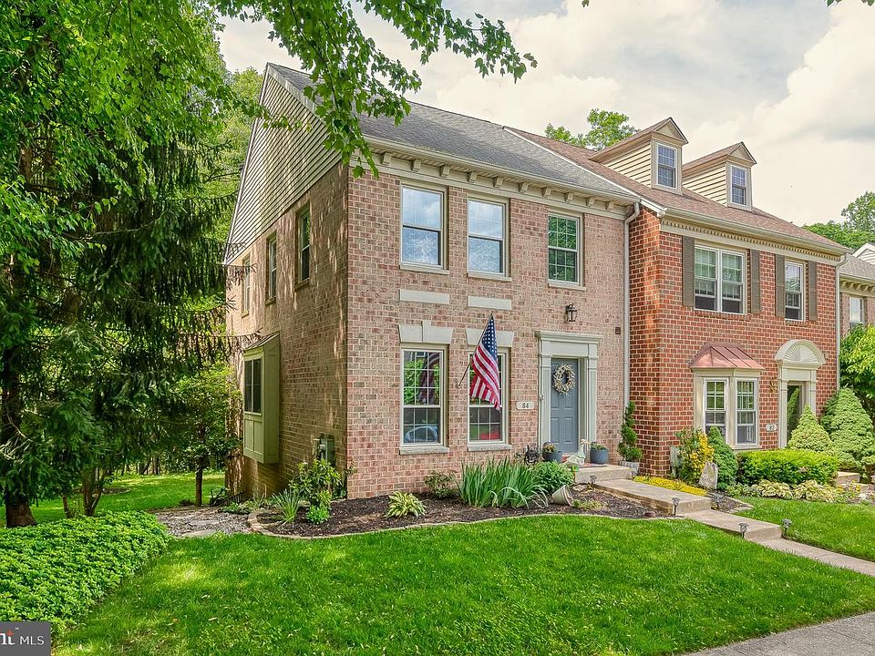 1st image of 84 Roger Valley Ct
