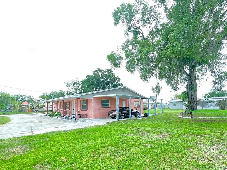 2117 Calusa Trl — Photo 1