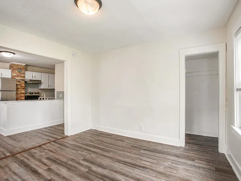 27 Colfax St NE #2 — Photo 6