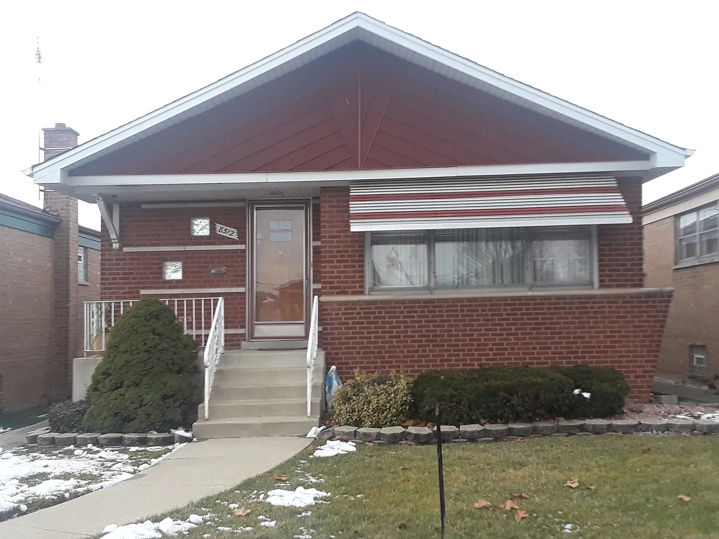 8512 S Knox Ave photo 1