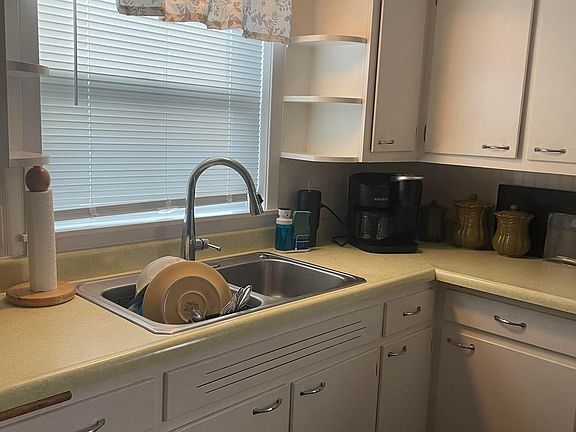 Kitchen sink