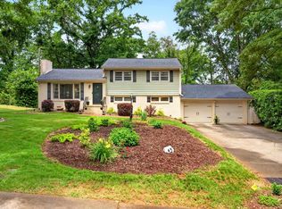 45 Ridgeway Dr, Greenville, SC 29605
