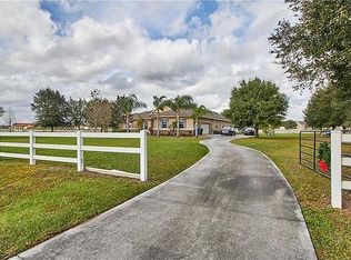 18610 Lithia Towne Rd, Lithia, FL 33547