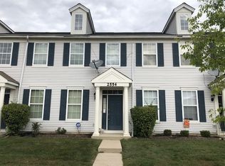 2554 Capitol Ave, Aurora, IL 60503