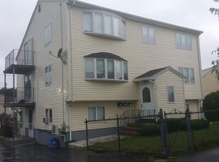 125 Winthrop Pkwy, Revere, MA 02151