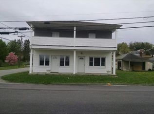 1454 Main St, Loyalhanna, PA 15650