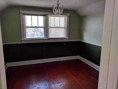 2nd image of 312 2nd St E