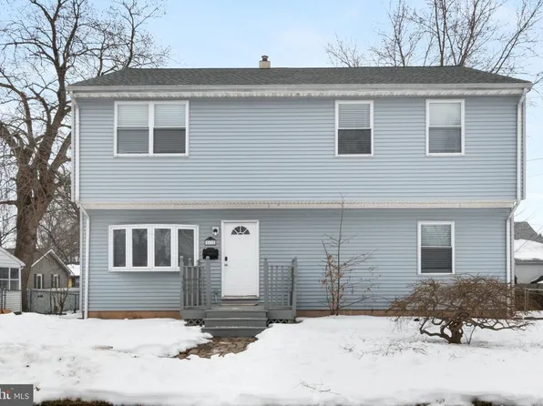 11 Carolina Ave, Morrisville, PA 19067