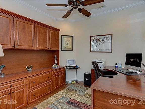 5th image of 9032 Smokey Hill Ln