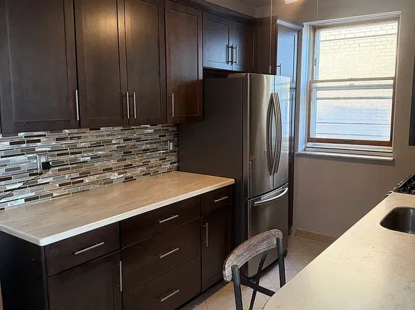1619 W 9th St #2R, Brooklyn, NY 11223