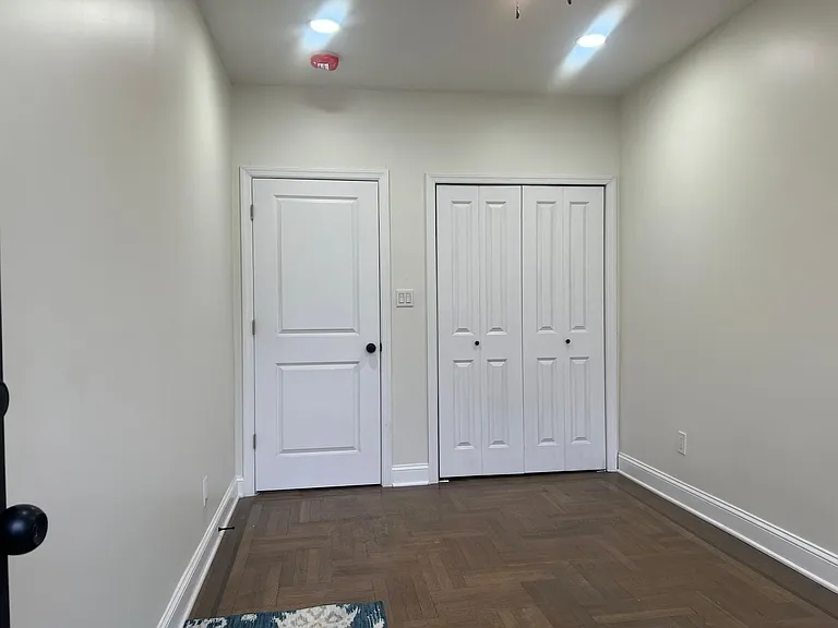 174 E 54th St #1A — Photo 9