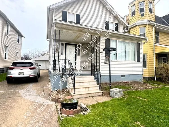 4034 E 44th St, Newburgh Heights, OH 44105