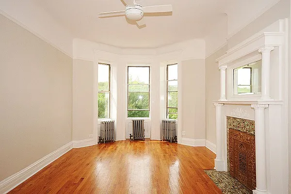 Rented by Compass | media 10