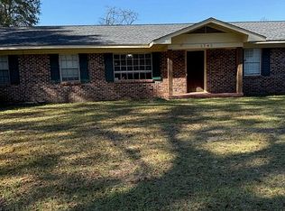 1745 Blair St, Waynesboro, MS 39367