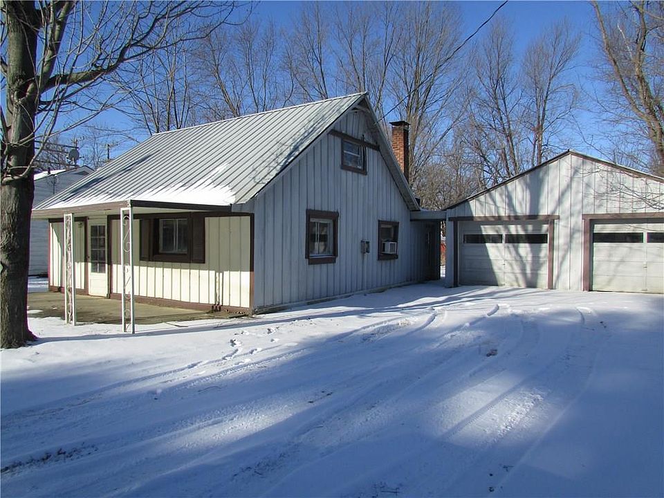 2nd image of 214 N Lebanon St