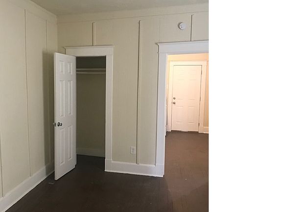 5th image of 2508 Coles St #B
