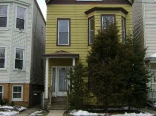 2926 N Ridgeway Ave, Chicago, IL 60618