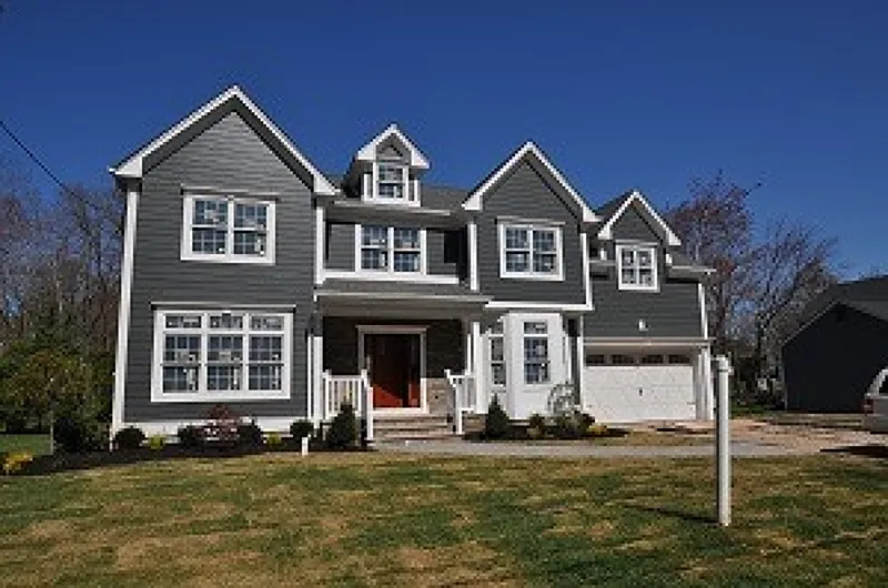 837 Fairacres Ave photo 1