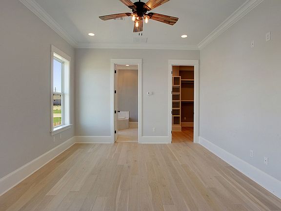 5th image of 7015 Bellaire Dr