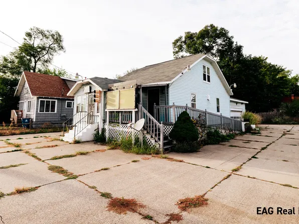 2360 E Apple Ave, Muskegon, MI 49442